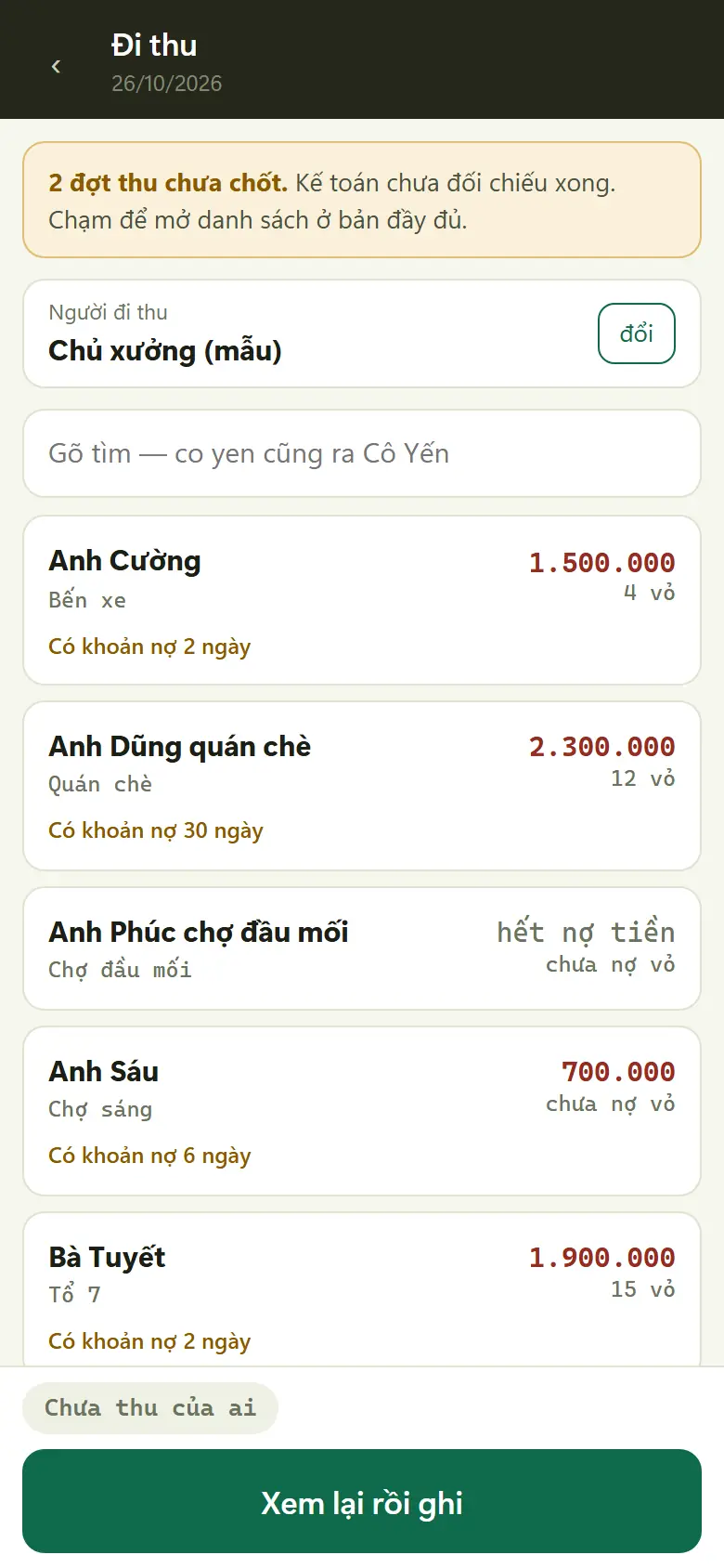 Đi thu trên điện thoại, dữ liệu mẫu: ô tìm khách gõ không dấu cũng ra, mỗi khách kèm số tiền nợ, số vỏ đang giữ và khoản nợ lâu nhất
